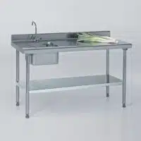 Table du chef TS 15N soudée avec robinet à dosseret + étagère bac au centre L 700 x l 700 mm