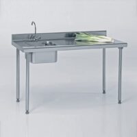 Table du chef sur-mesure avec robinet et dosseret largeur 700 mm avec bac à gauche