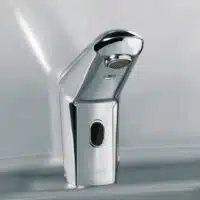 Robinetterie cuisine mitigeur à commande électronique débit 3 l/mn