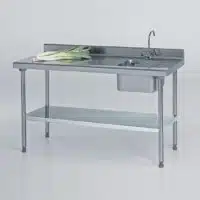 Table du chef sur-mesure avec robinet à dosseret + étagère largeur 700 mm avec bac à doitre